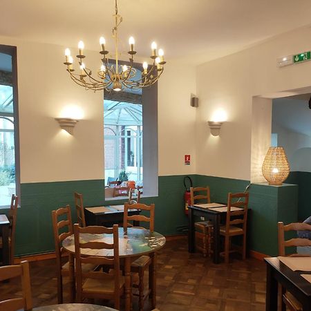 Le Royal Hotel Saint-Pol-sur-Ternoise Ngoại thất bức ảnh