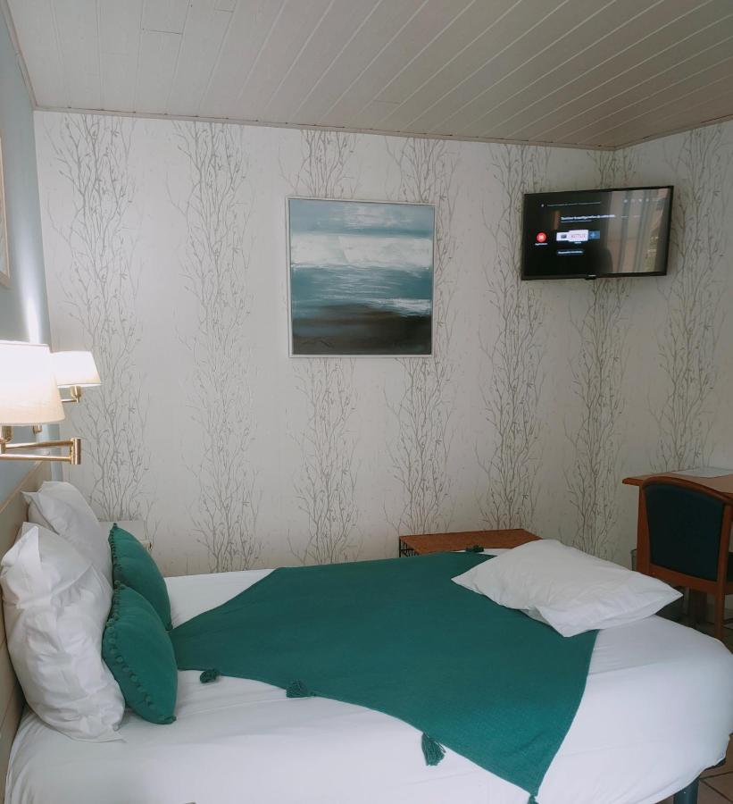 Le Royal Hotel Saint-Pol-sur-Ternoise Ngoại thất bức ảnh