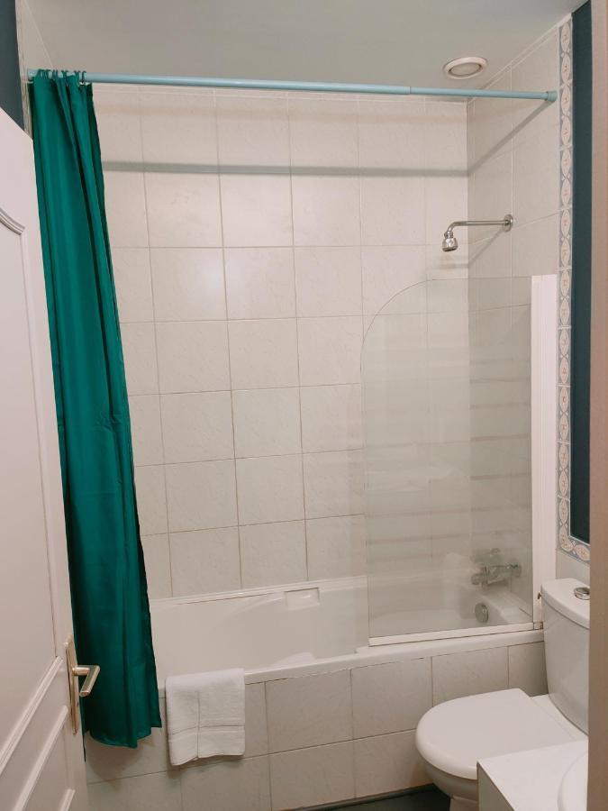 Le Royal Hotel Saint-Pol-sur-Ternoise Ngoại thất bức ảnh